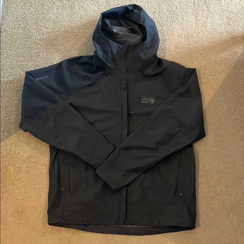 Mountain Hardwear Black Gore-Tex with Hood Water Proof and Wind Proof. Men’s L.